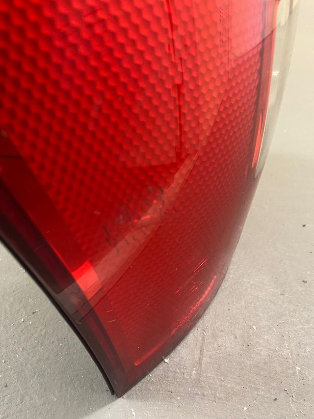 Foco trasero Izq a4 avant 2003