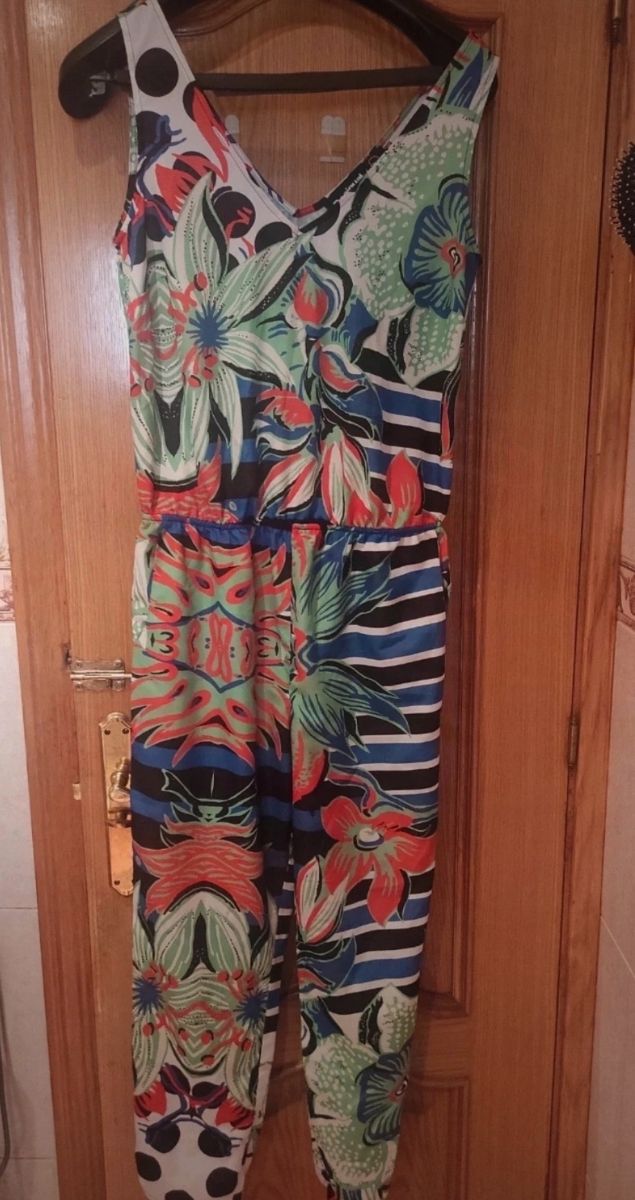 Mono desigual con Cristian LaCroix M