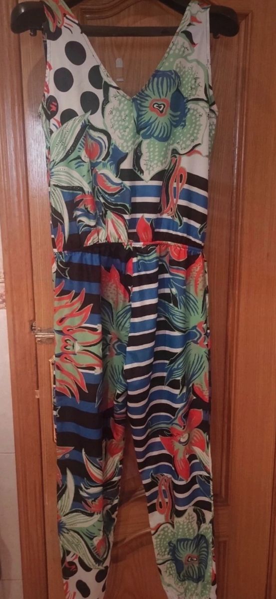 Mono desigual con Cristian LaCroix M