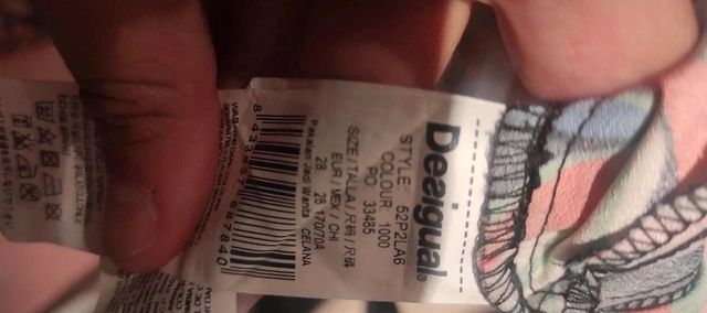 Mono desigual con Cristian LaCroix M