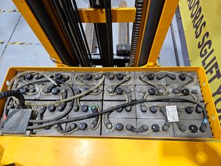 Carretilla retractil jungheinrich