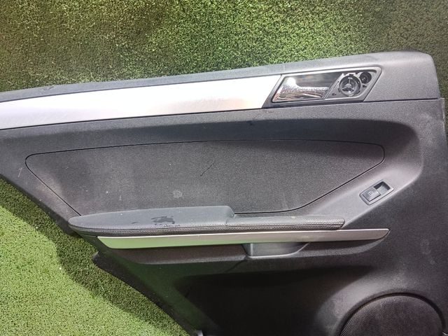 paño de puerta mercado ML w164