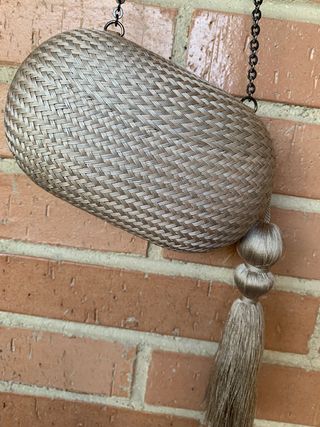 clutch gris perla