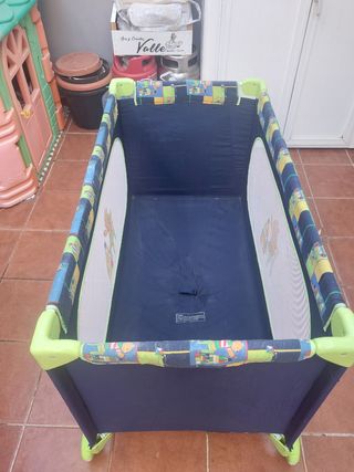 Parque cuna de viaje