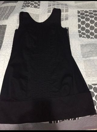 Pack 8 vestidos negros y una falda 