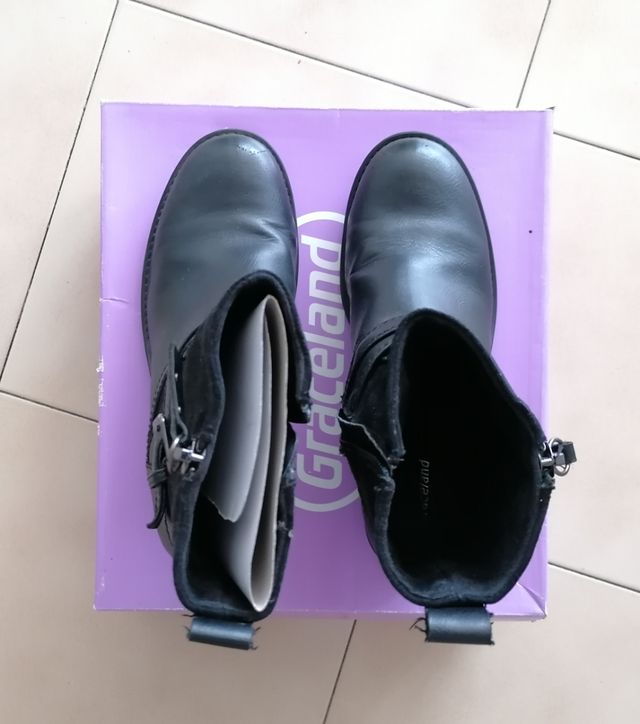 Stivaletti camosciati Graceland donna