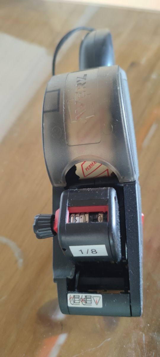 Etiquetadora Avery PL 1/8