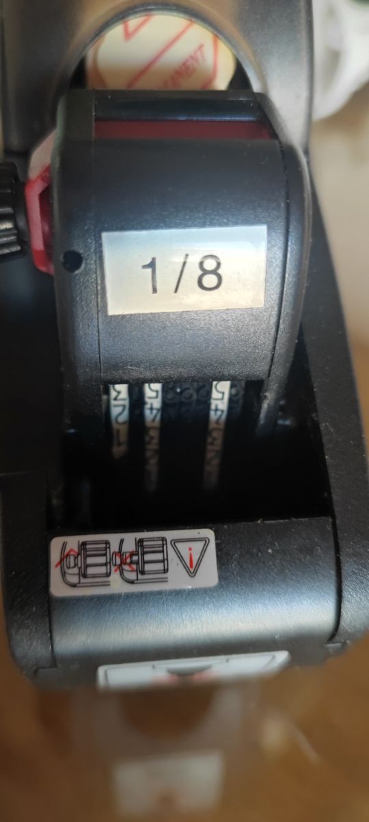 Etiquetadora Avery PL 1/8