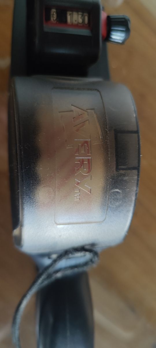 Etiquetadora Avery PL 1/8