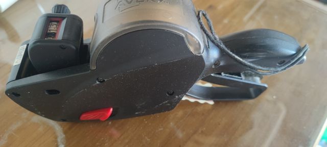 Etiquetadora Avery PL 1/8