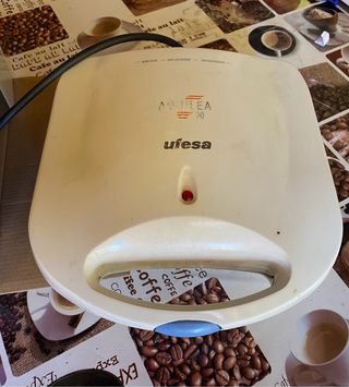 Sandwichera de la marca Ufesa