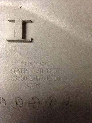 TAPA LATERAL IZQUIERDA SUPERDINK 125 - ocasión