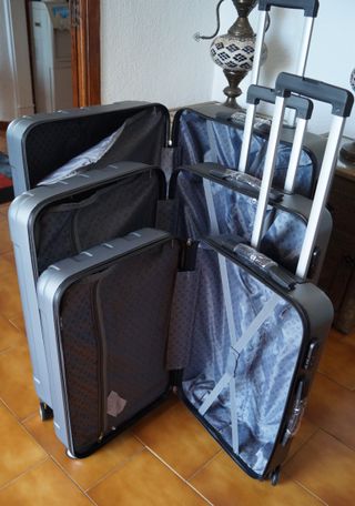 ¡Solo hacemos envios! 3 maletas rígidas 85€ Nuevas