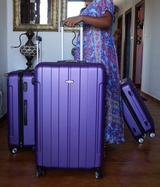 ¡Solo hacemos envios! 3 maletas rígidas 85€ Nuevas