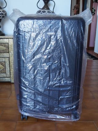 ¡Solo hacemos envios! 3 maletas rígidas 85€ Nuevas