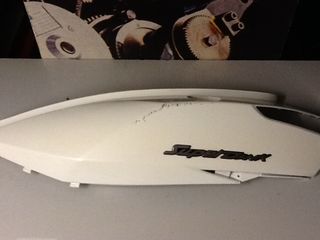 TAPA LATERAL IZQ. BLANCA SUPERDINK 125 - ocasión