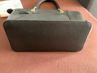 Bolso GUESS Shopper negro