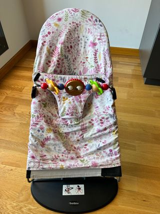 Hamaca Babybjörn bebes con funda y muñeco