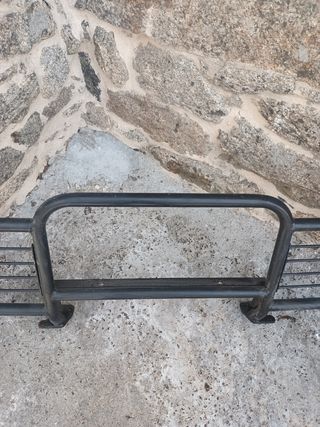 Defensa delantera Land Rover Defender