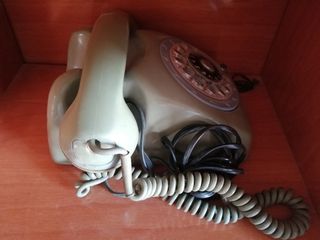 Antiguo teléfono ericsson