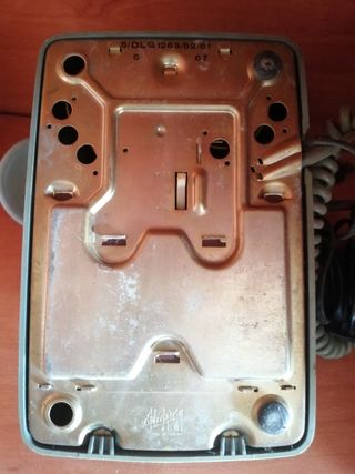 Antiguo teléfono ericsson