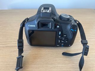 Canon EOS 1200D