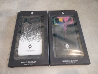 2 Cover iPhone X e Xs da collezione Marcelo Burlon
