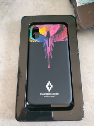 2 Cover iPhone X e Xs da collezione Marcelo Burlon