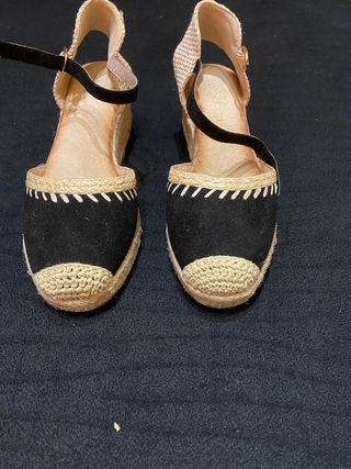 REBAJADO sandalias cuña