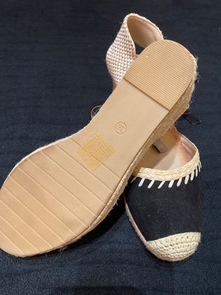 REBAJADO sandalias cuña