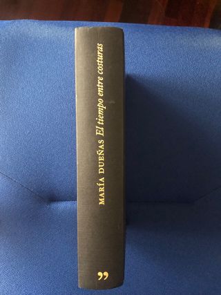 Libro lectura Entre Costuras.