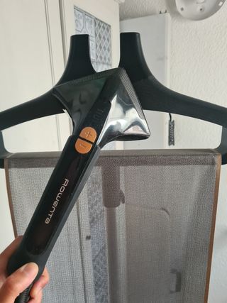 Plancha vertical rowenta