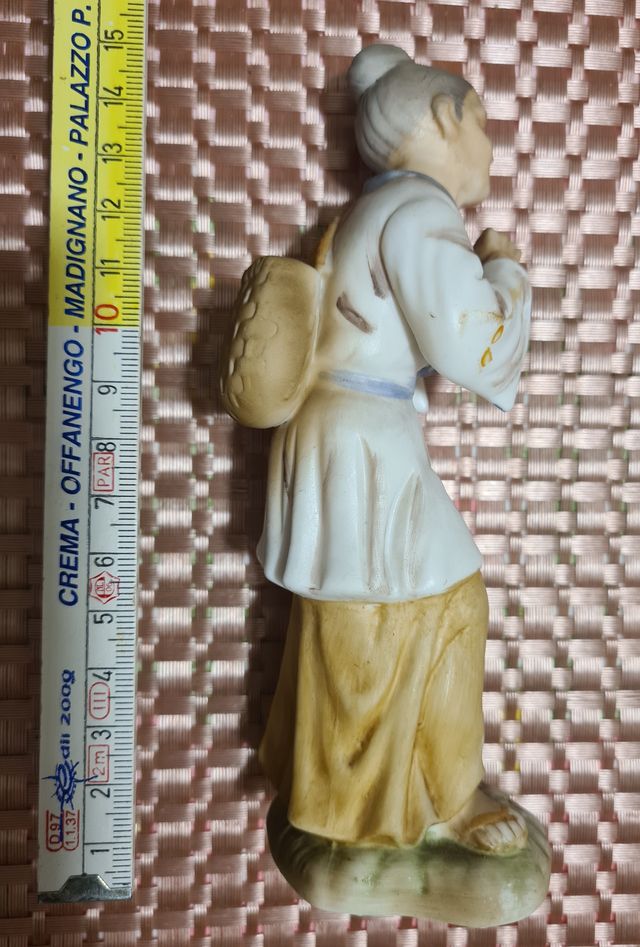 Statuina Capodimonte donna giapponese