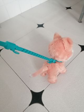 Gato FurReal walkalots paseos