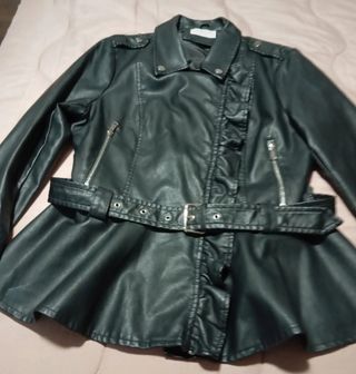 Cazadora de polipiel.