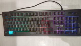 TECLADO SEMIMECÁNICO GAMING