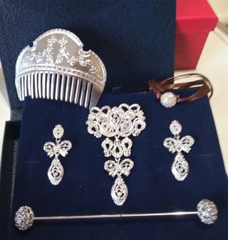 Alquiler espectacular traje de fallera completo