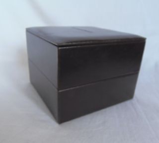 Burberry caja rigida marron