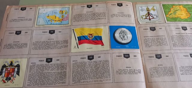 Álbum de cromos antiguo
