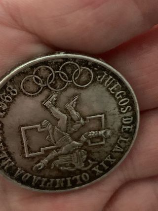 moneda antigua de plata