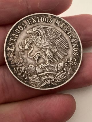 moneda antigua de plata