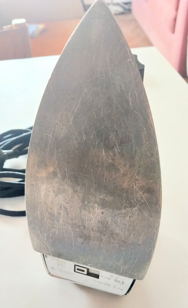 Plancha antigua en uso