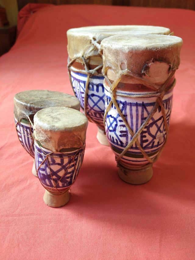 LOTE TAMBORES BONGOS AFRICANOS CERAMICA DECORACIÓN
