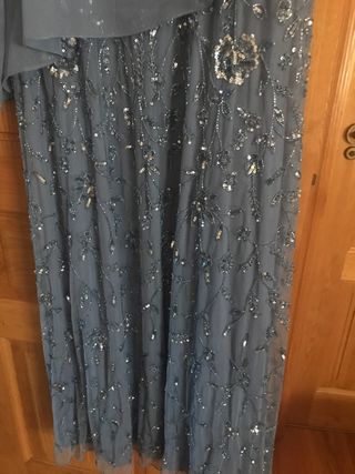 Vestido joya de reconocido diseñador