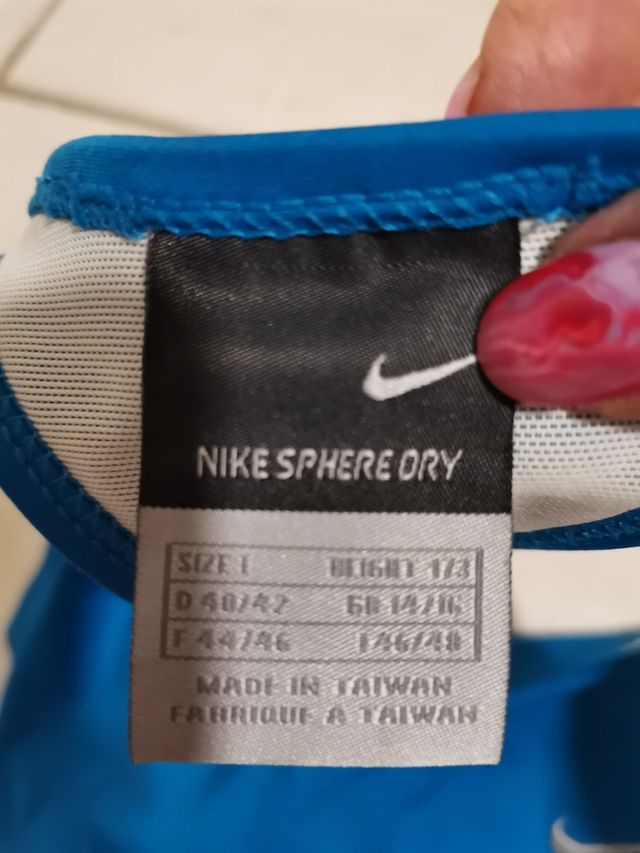 Vestito Nike Sphere Dry tg 46 /48