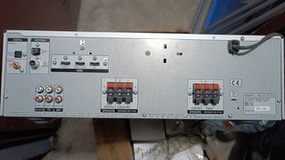 Amplificador Sony con altavoces 5.1