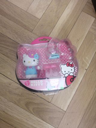 Hello Kitty pack muñeco