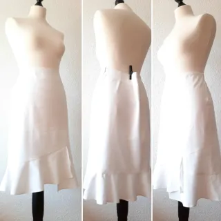 Falda 55% Lino Pegui Satino