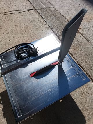 Mesa de corte de azulejos