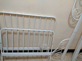 Cama Minnen de IKEA.
